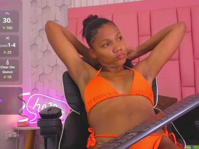 emelysweett live cam on BongaCams