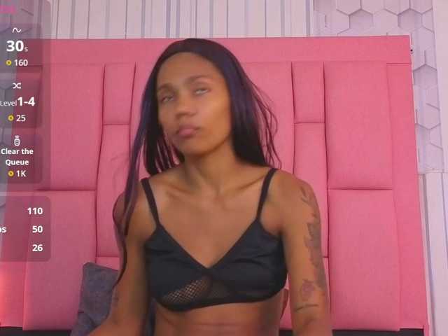 emelysweett live cam on BongaCams