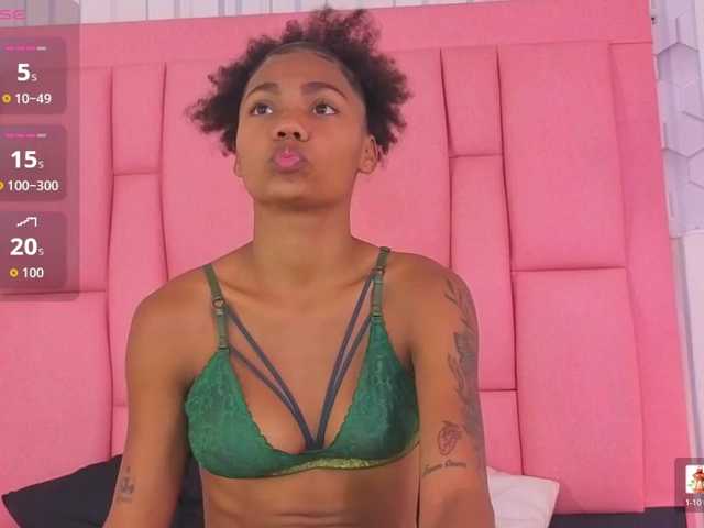 emelysweett live webcam show