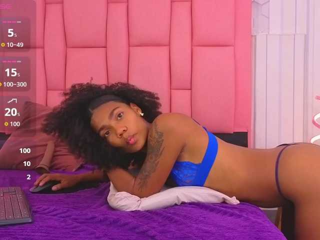 emelysweett live cam on BongaCams