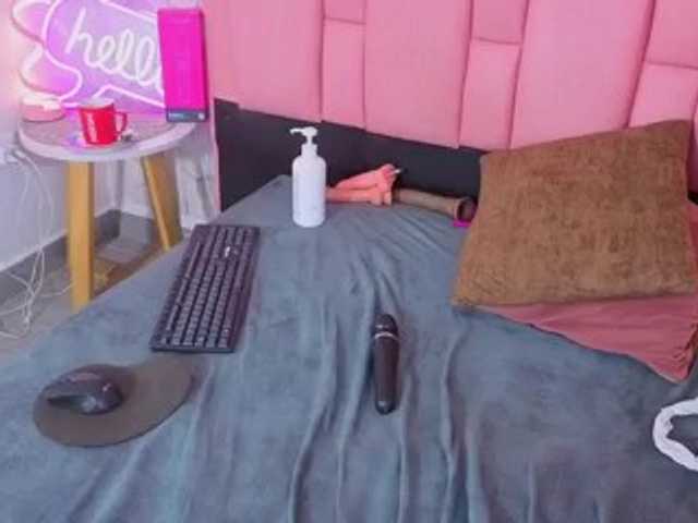 emelysweett live cam on BongaCams