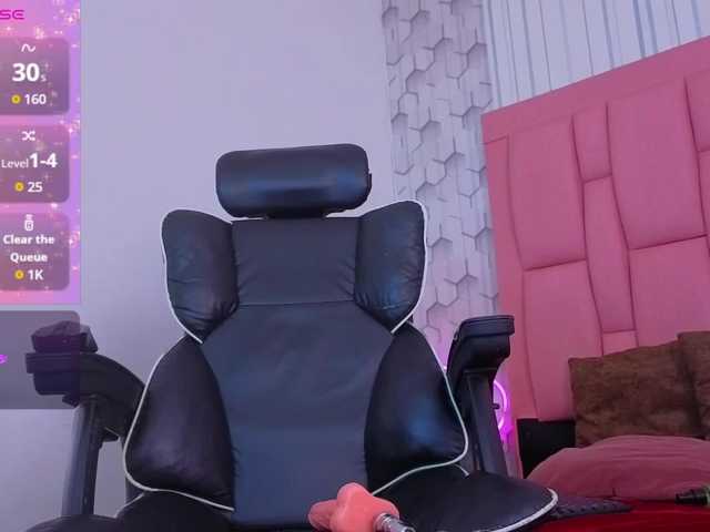 emelysweett live cam on BongaCams