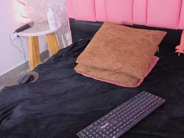 emelysweett live cam on BongaCams