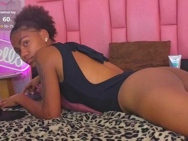 emelysweett live webcam show