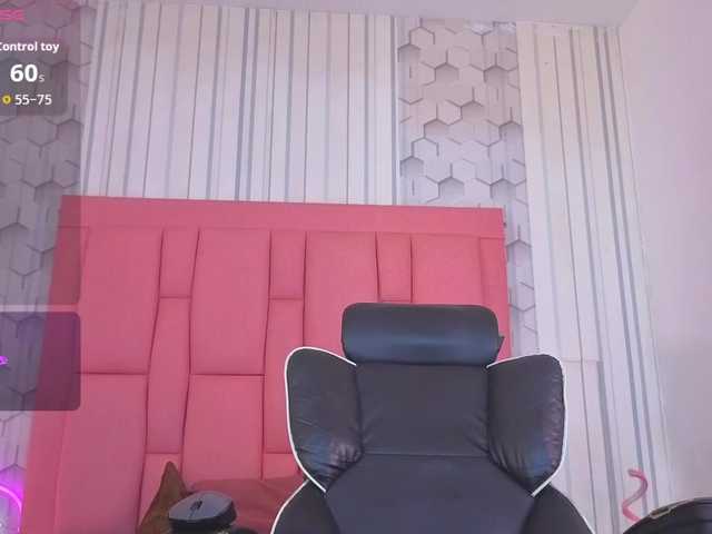 emelysweett live cam on BongaCams