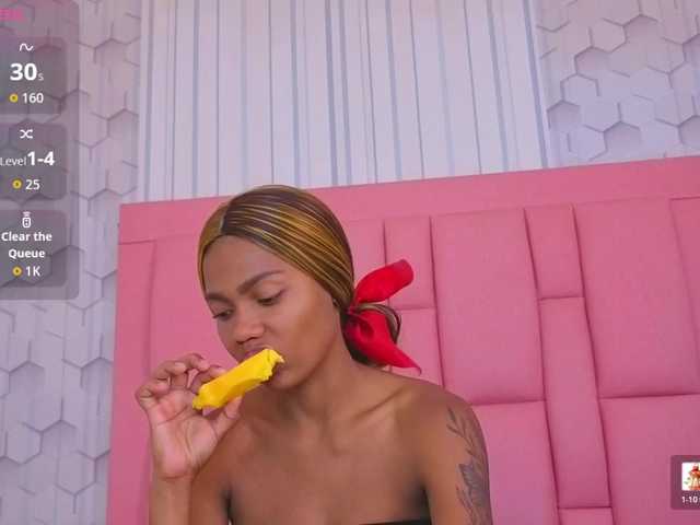 emelysweett live cam on BongaCams