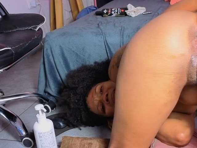emelysweett live cam on BongaCams