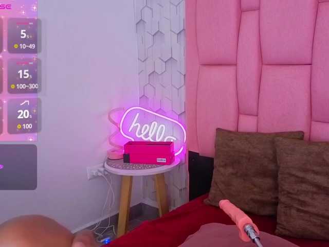 emelysweett live cam on BongaCams