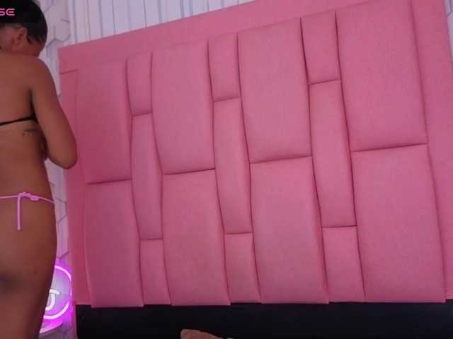 emelysweett live cam on BongaCams