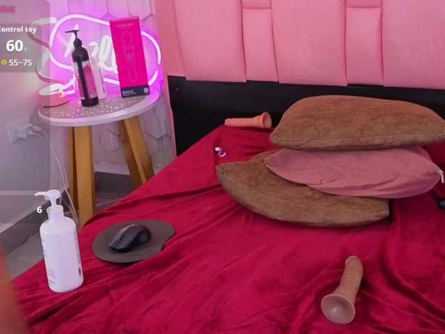emelysweett live cam on BongaCams