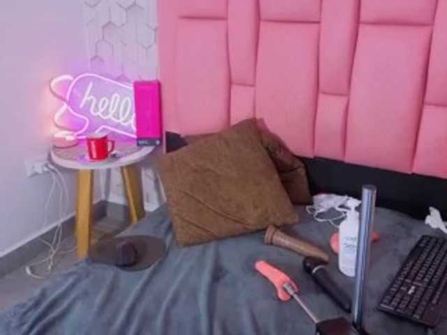 emelysweett live cam on BongaCams