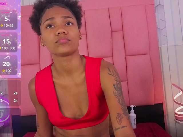 emelysweett live cam on BongaCams