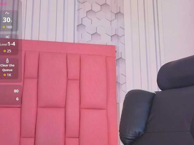emelysweett live cam on BongaCams