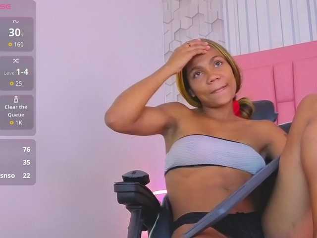 emelysweett live cam on BongaCams