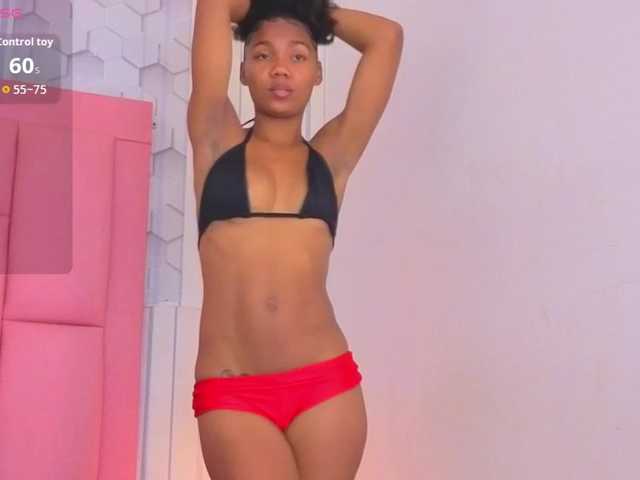 emelysweett live cam on BongaCams