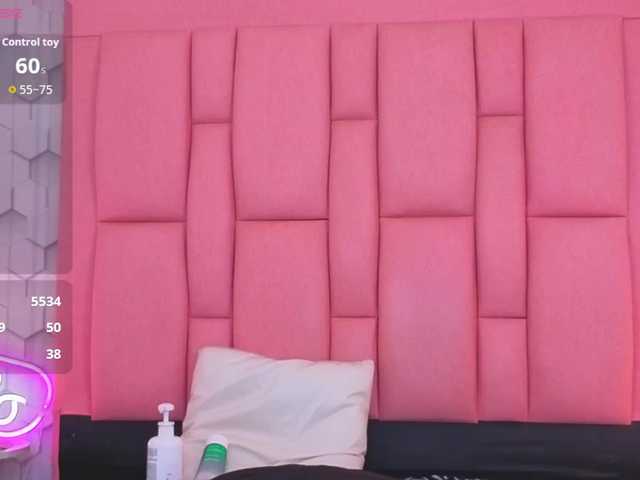 emelysweett live webcam show