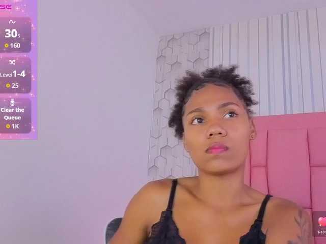 emelysweett live cam on BongaCams