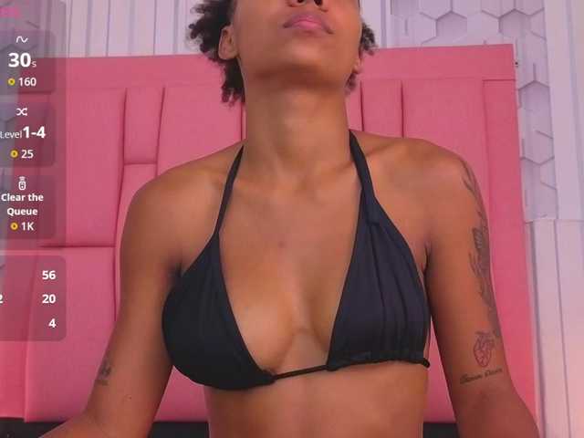 emelysweett live cam on BongaCams