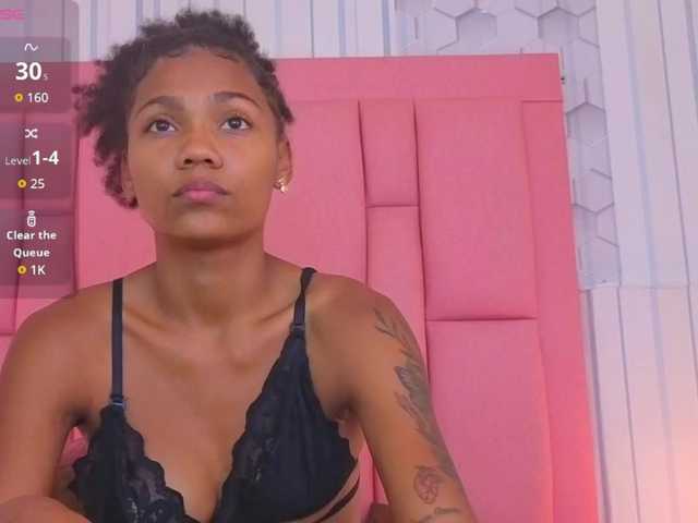 emelysweett live webcam show