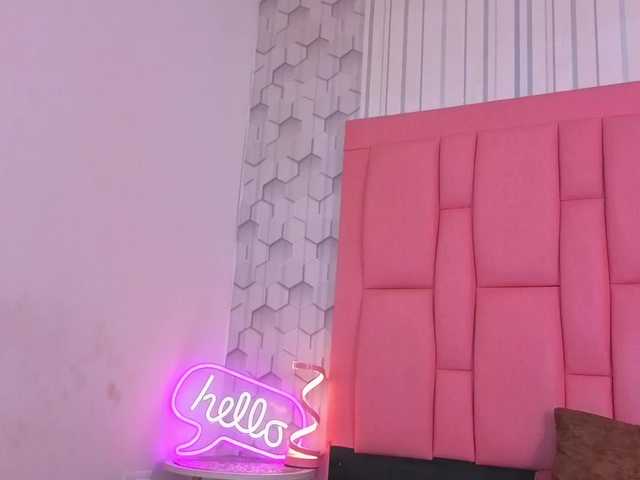 emelysweett live cam on BongaCams