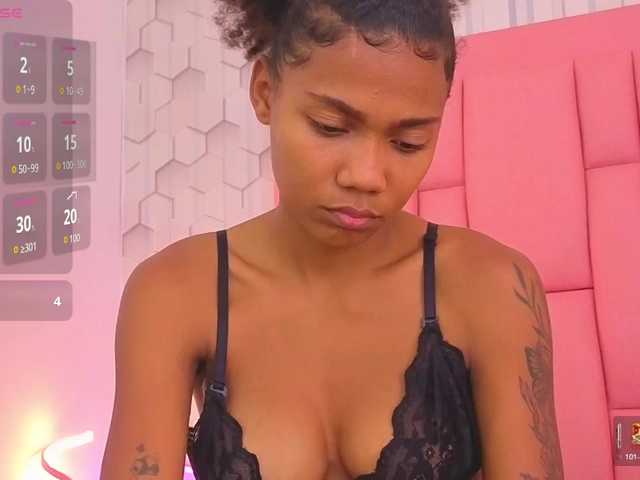 emelysweett live cam on BongaCams