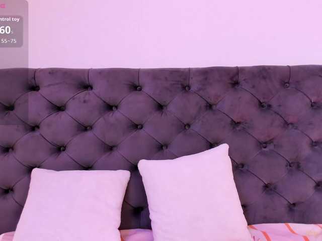 MADIISONCOX1 live cam on BongaCams