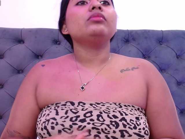 MADIISONCOX1 live cam on BongaCams
