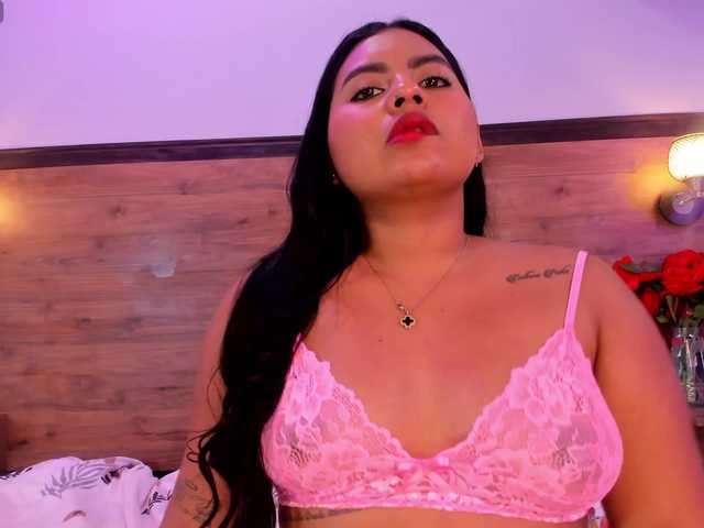 MADIISONCOX1 live cam on BongaCams