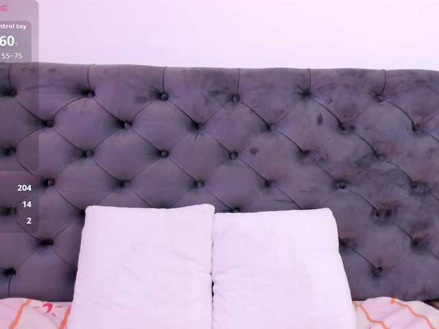 MADIISONCOX1 live cam on BongaCams
