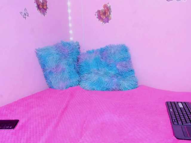 Taylorleei1 live cam on BongaCams