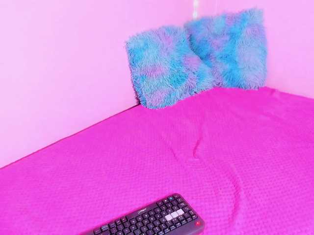 Taylorleei1 live cam on BongaCams