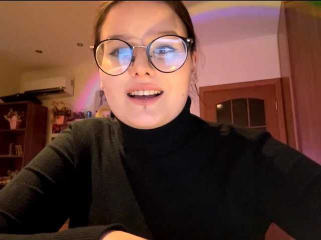 CynthiaGlogowski live cam on BongaCams