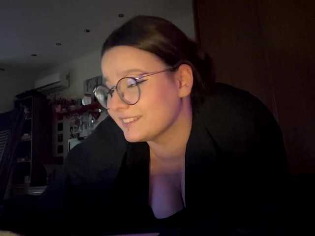 CynthiaGlogowski live cam on BongaCams