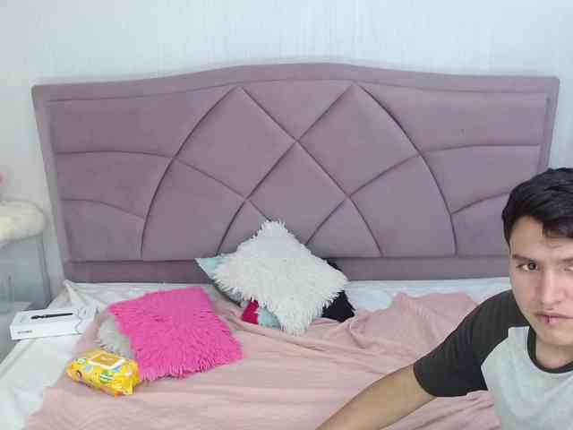 NahoAlejo webcam