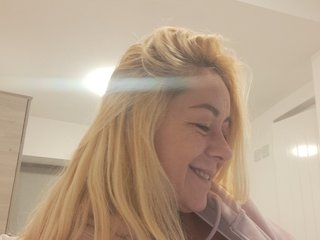 karolynesyera Porn Show