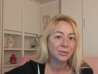 karolynesyera Porn Show