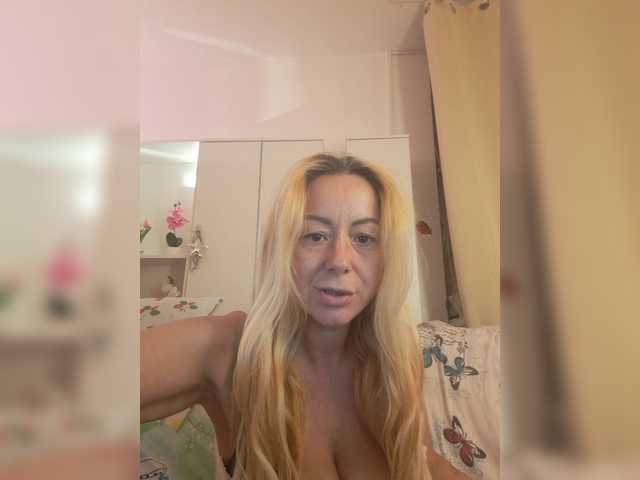 karolynesyera live webcam show