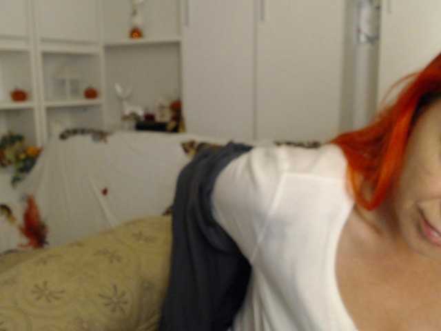 karolynesyera live cam on BongaCams
