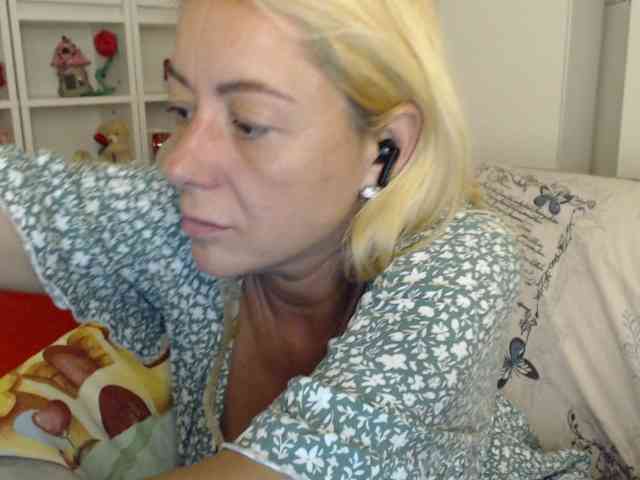 karolynesyera webcam