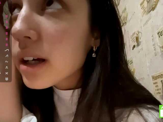 JacquelynClowes live cam on BongaCams