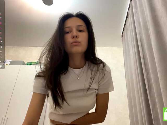 JacquelynClowes live cam on BongaCams