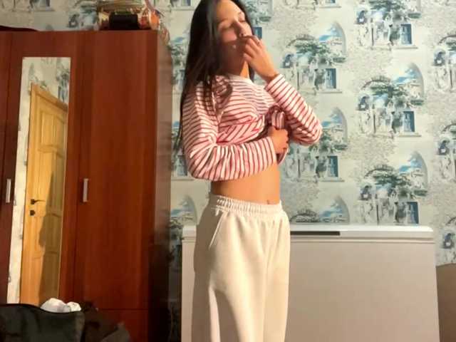 JacquelynClowes live cam on BongaCams