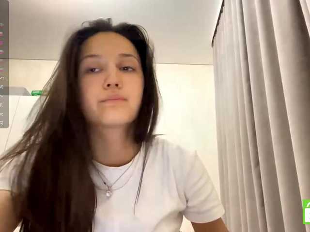 JacquelynClowes live cam on BongaCams
