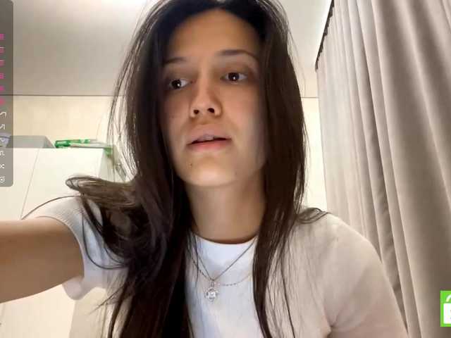 JacquelynClowes live cam on BongaCams