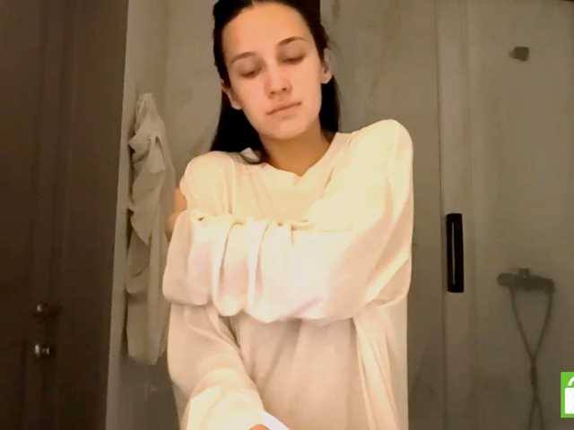 JacquelynClowes live cam on BongaCams