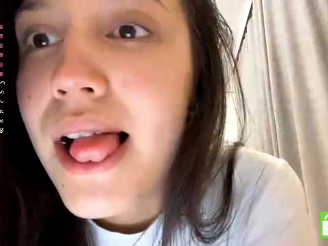JacquelynClowes live cam on BongaCams