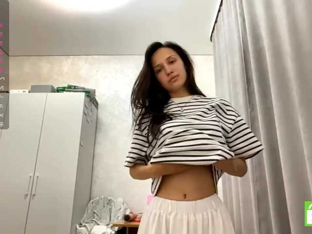 JacquelynClowes live cam on BongaCams