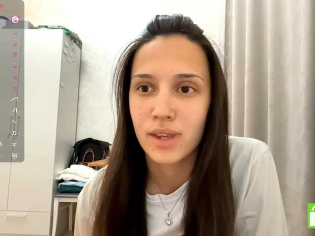 JacquelynClowes live cam on BongaCams