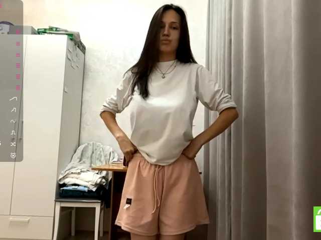 JacquelynClowes live cam on BongaCams