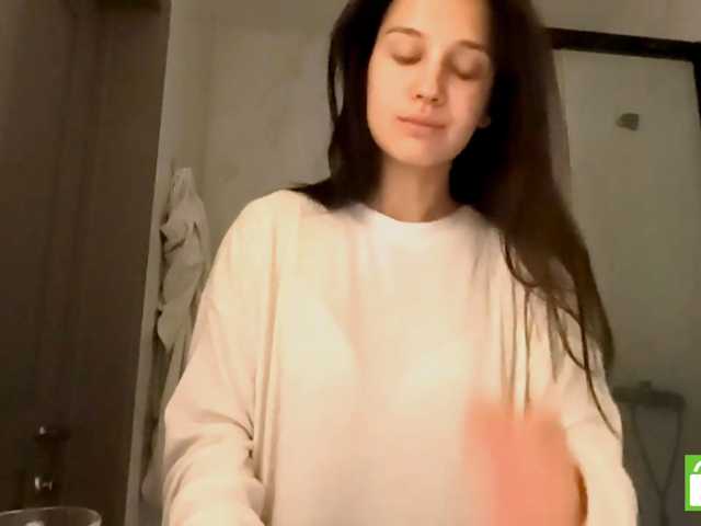 JacquelynClowes live cam on BongaCams